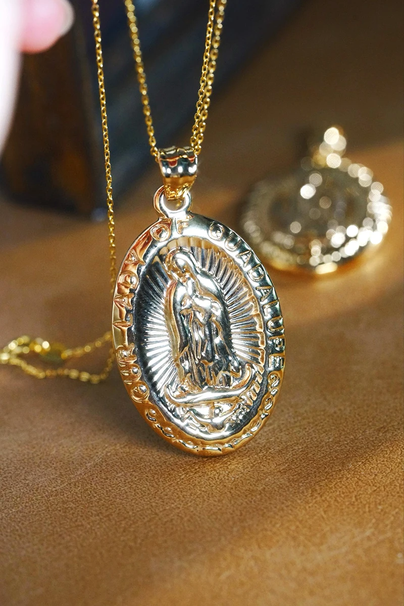 KUGG 100% 18K Yellow Gold Necklace Elegant Vintage Style Our Lady of Guadalupe Shape Pendant Luck Necklace for Women