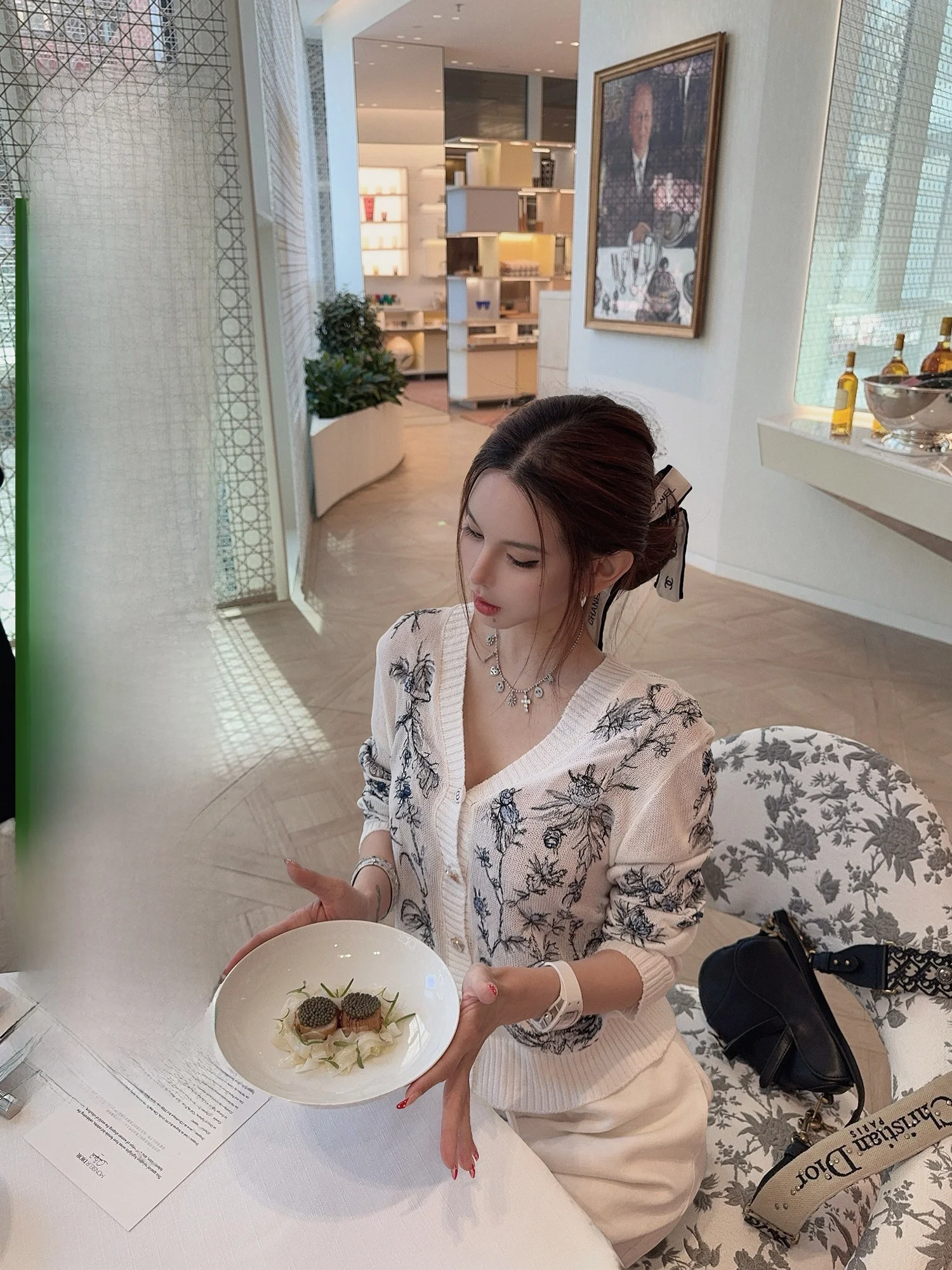 

Женский тонкий вязаный кардиган Zhaochencen Heavy Industry с вышивкой в стиле джунгли, весенний, премиум-класса, с V-образным вырезом, дышащий, приятный к телу