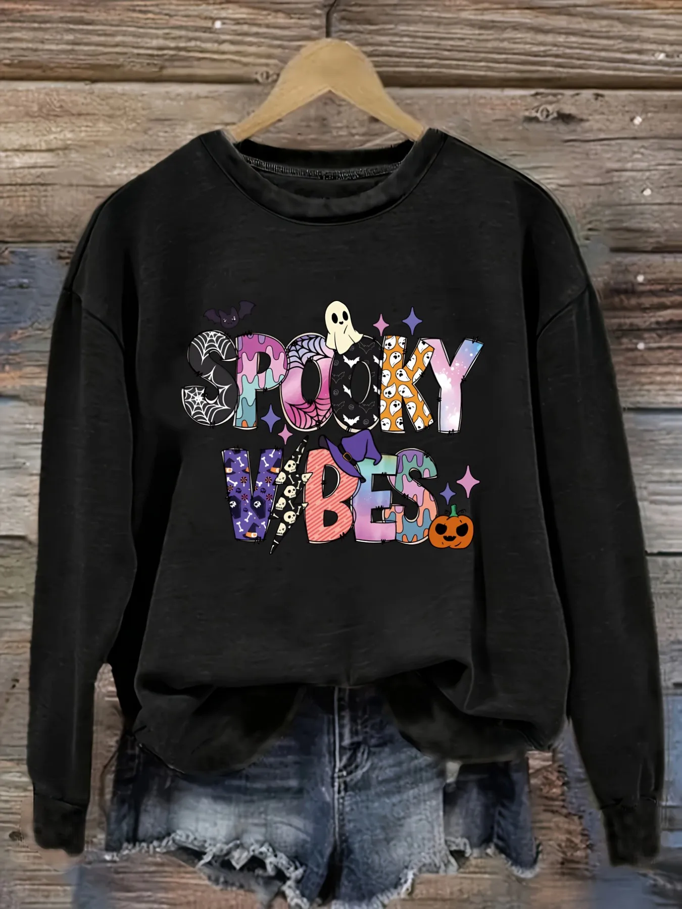 Women's Casual Long Sleeve Crew Neck T-Shirt Spooky Vibes Halloween Graphic Print Design, Round Neck Women's Clothing, Machine Washable, Slightly Elastic, Loose Fit, Spring Autumn Winter Women's T-Shirt, Halloween Costume Outfit