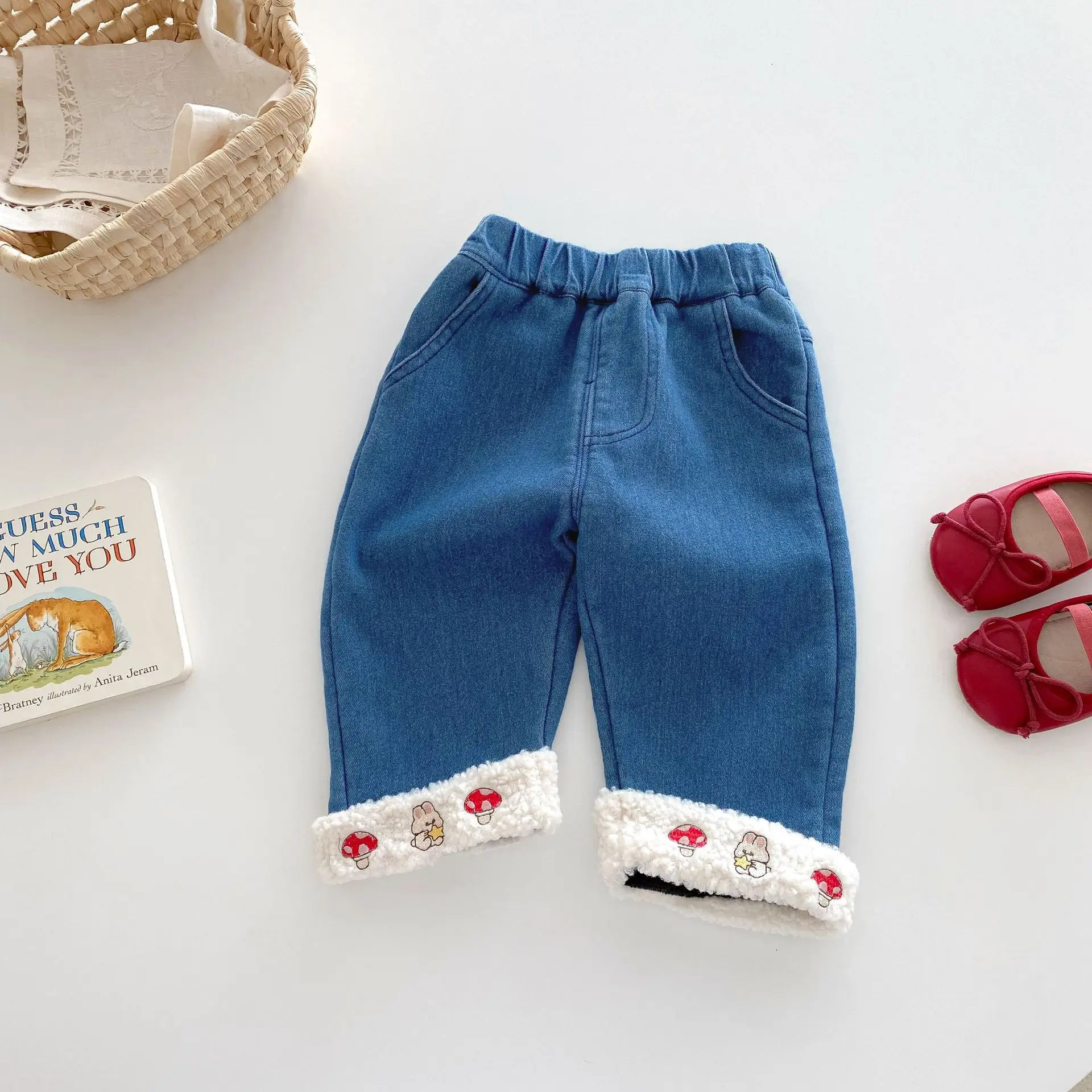 Girls plus velvet jeans 0-5 years old winter Korean children's wear baby cute slacks children.