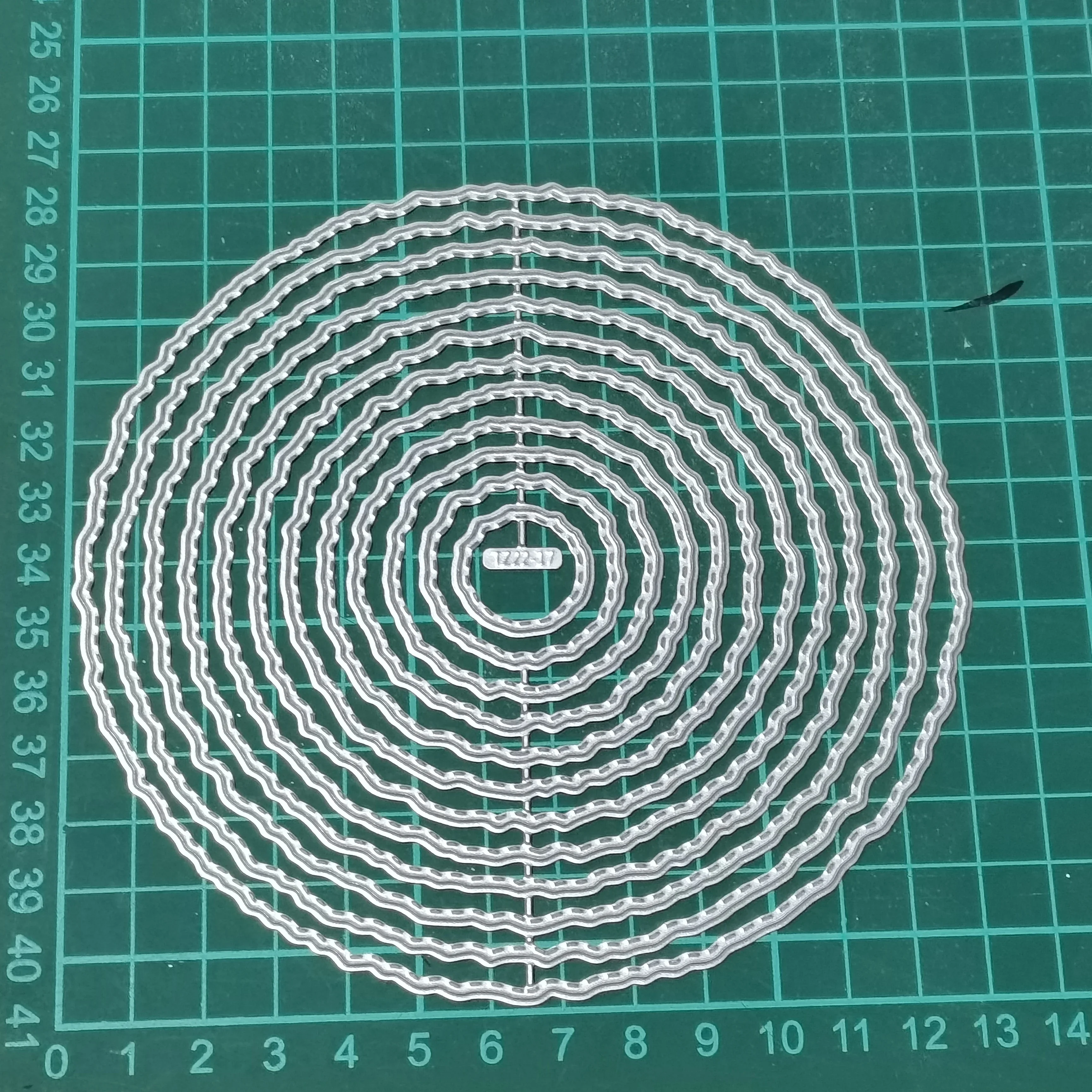 

PUPPY STAMP-Circular Shape Metal Cutting Dies Scrapbook, Embossing Template, DIY Greeting Card, Blade Punch, New, 2023