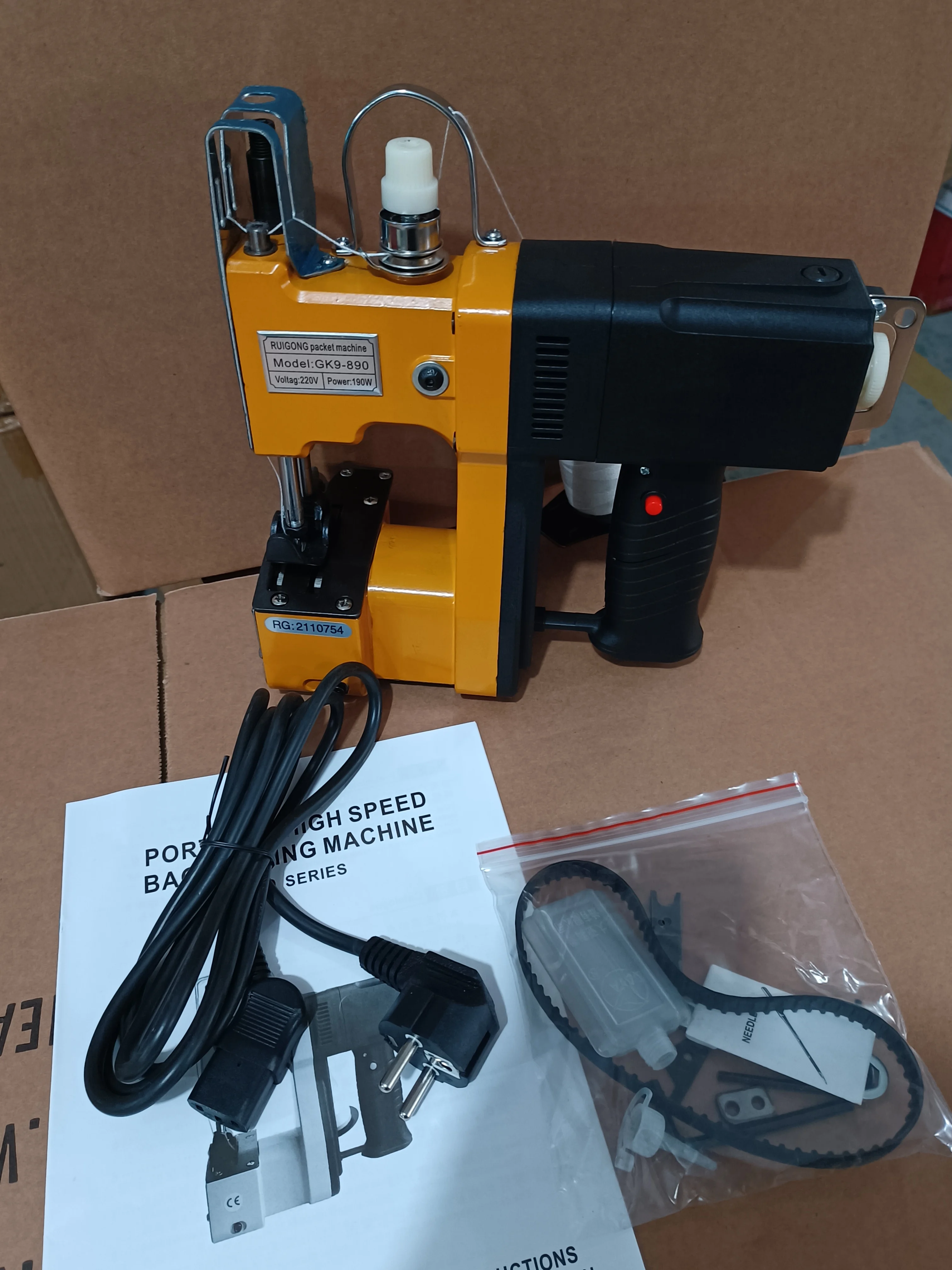 Machine à coudre professionnelle à commande manuelle, prix de la Machine à coudre de sac/ferme-sac électrique, Machine à coudre industrielle