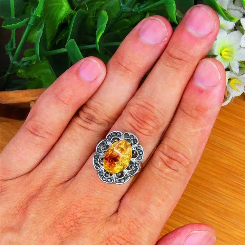 Oval Simulated Ambers Rings For Women Antique Silver Plated Rhinestone Plum Flower Resin Vintage  Jewelry TR707