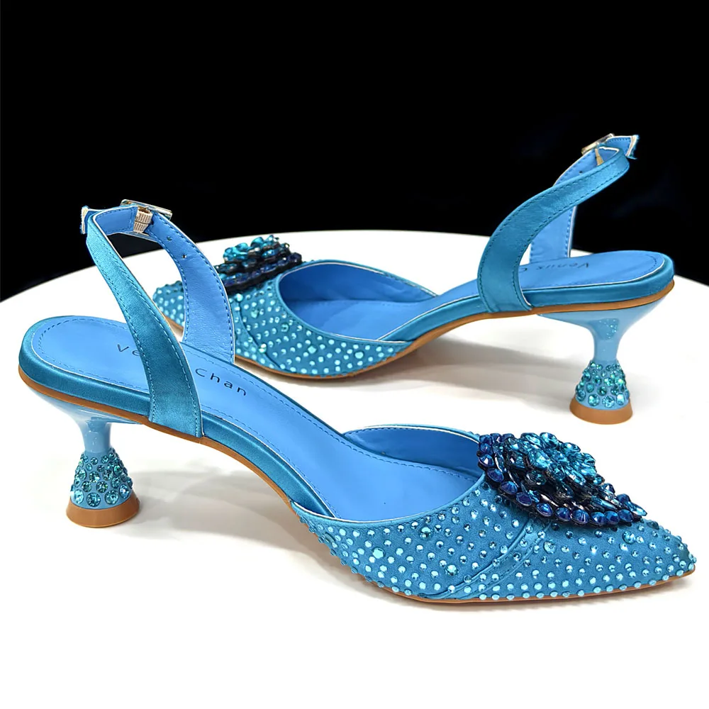Venus Chan Blaue Strassbesetzte Bequeme High-Heel-Schuhe und Tasche im Modestil mit spitzer Zehenpartie für Damen oder als Pendler-Schuhe – Detail 25