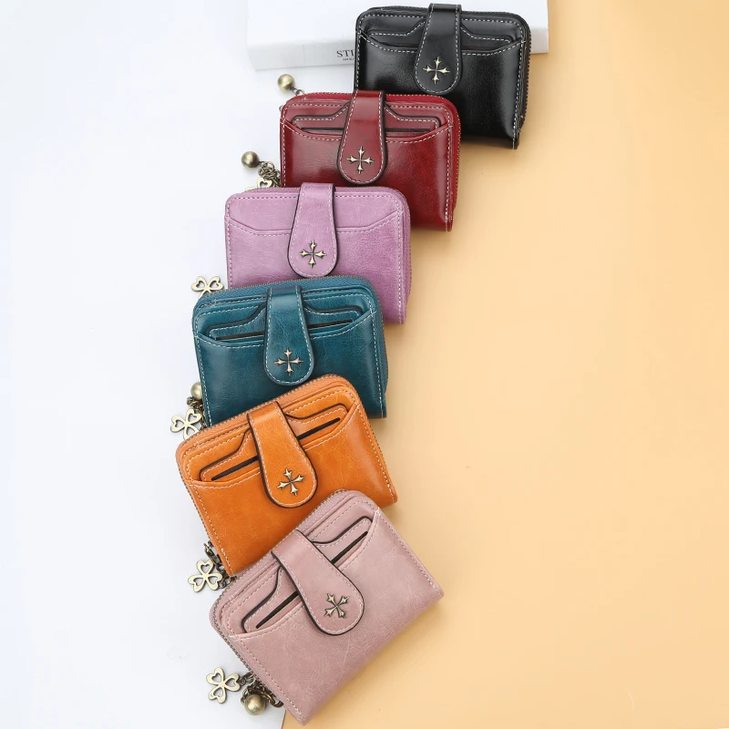 محافظ ومحافظ نسائية من جلد البولي يوريثان حقيبة نقود نسائية قصيرة بمشبك محفظة صغيرة للعملات المعدنية حاملي بطاقات أزرق أحمر محفظة نسائية جديدة