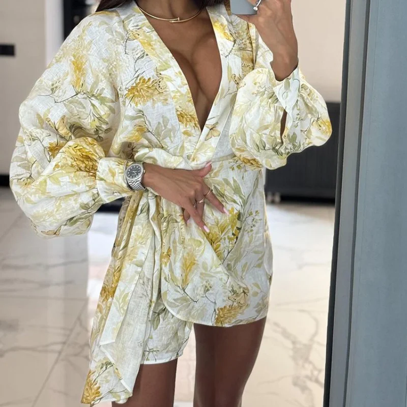 

2025New French style high-end digital print long sleeveVCardigan dress with irregular hem and unique collar design