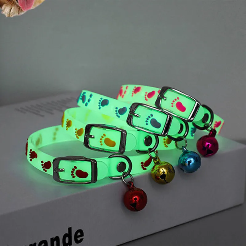 Dogs Cats Collar with Glowing Bells Florescent Light Cat Collar Necklace Pet Chain Light Luminous Dog Neck Ring Pet Accessories