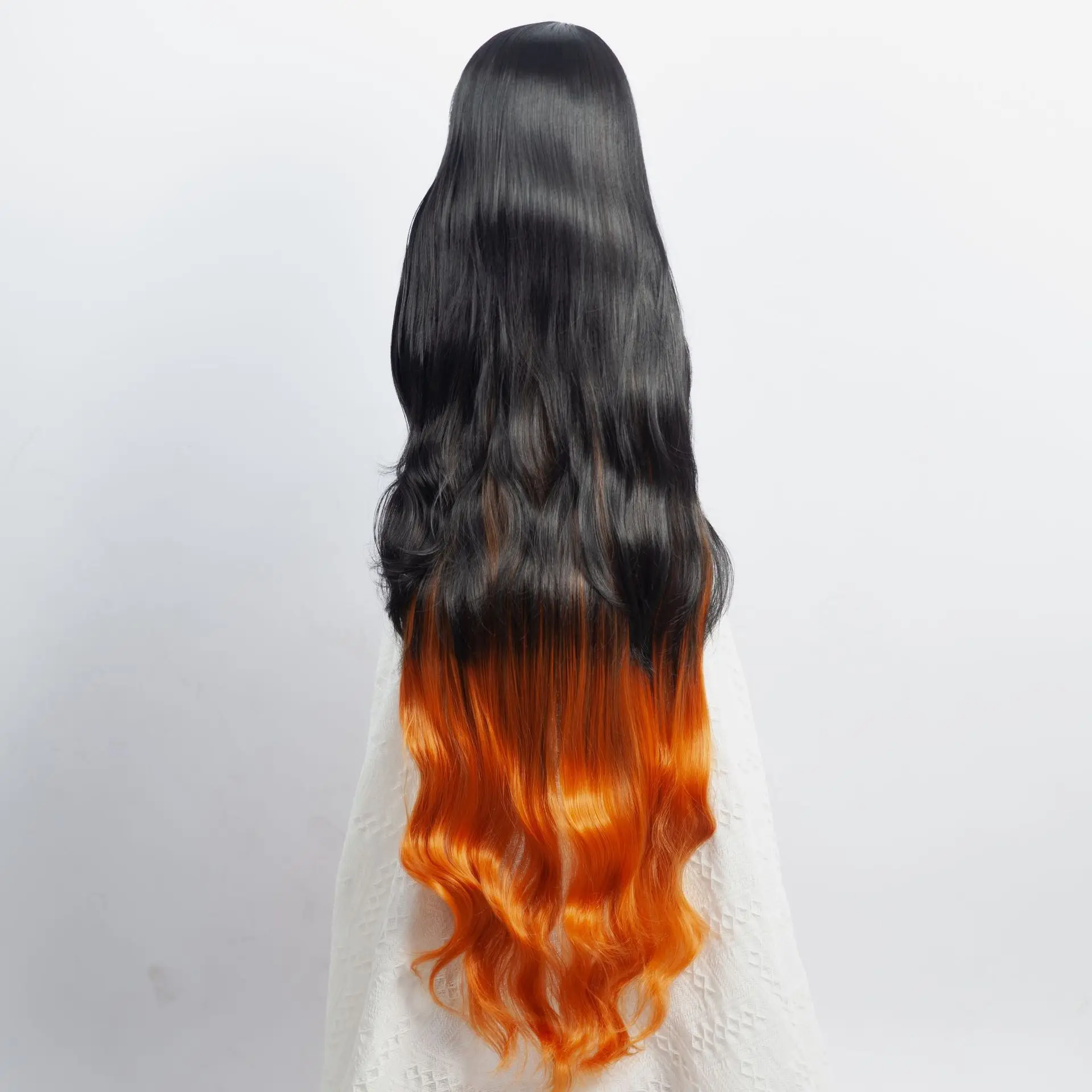 Personagem de anime Nezuko Kamado gradiente longo rolagem peruca cosplay fundida mercadorias