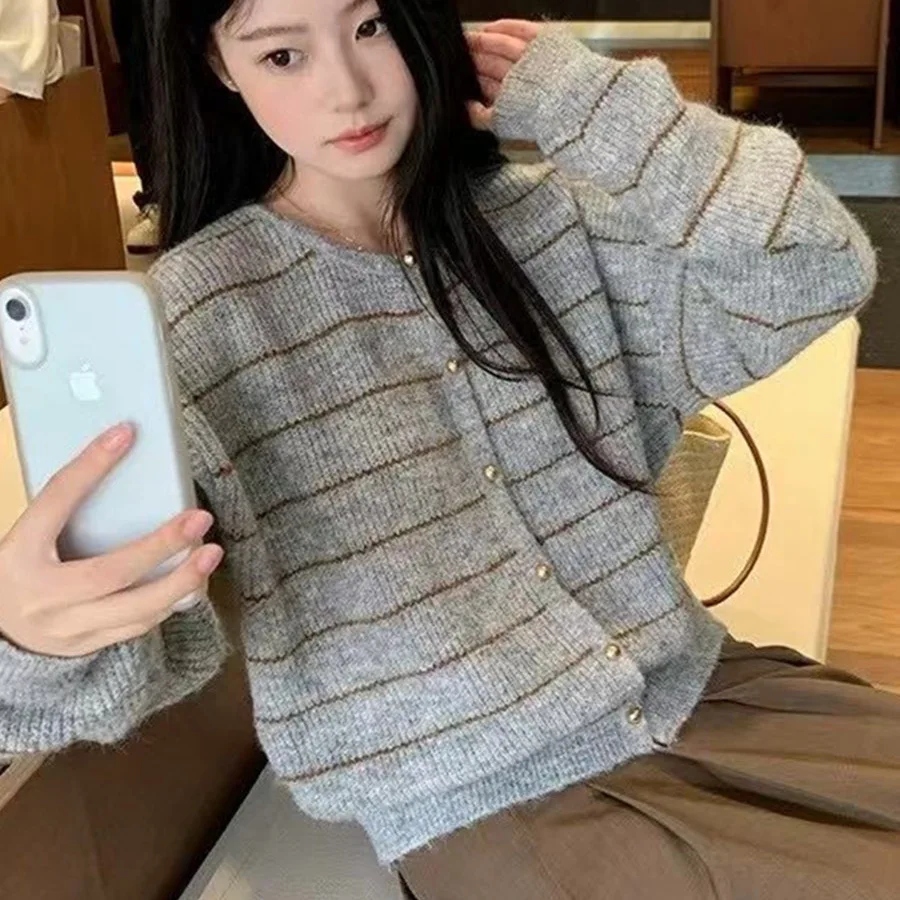 

Soft Striped Sweater Small Jacket for Women, 2025 Autumn/winter New Versatile Knitted Cardigan Top for Women