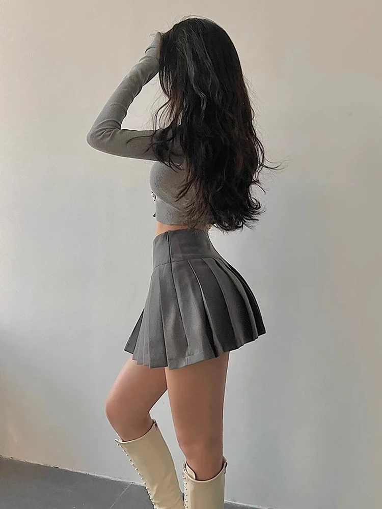 HOUZHOU rok wanita Mini berlipat seksi mode 2024 rok pendek ramping model A-line pinggang tinggi abu-abu modis rok pendek ramping Korea Y2K Skort Preppy