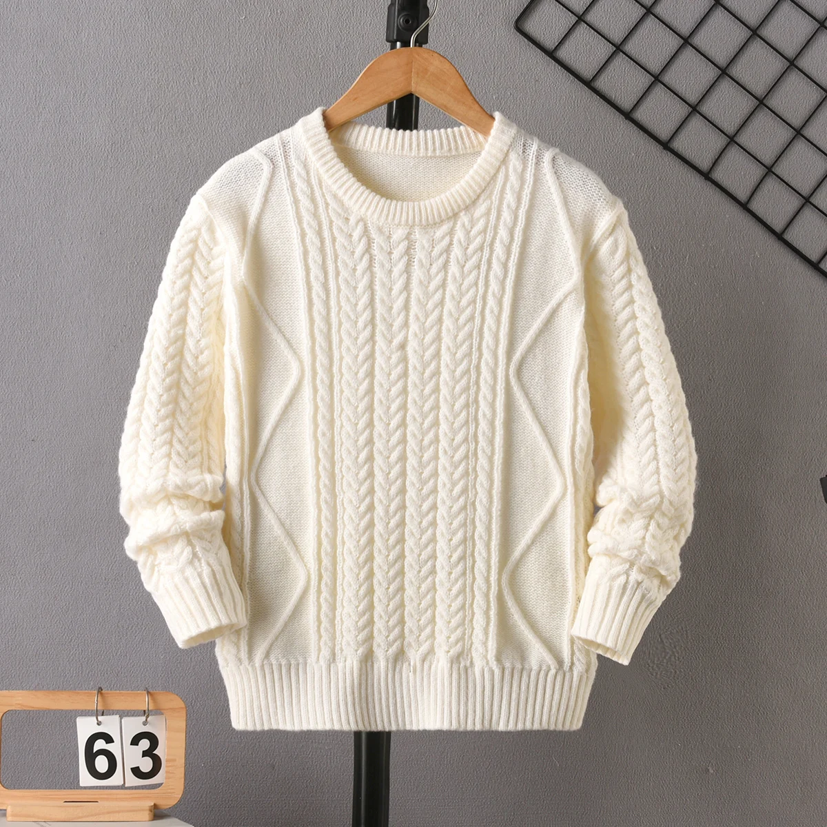 Boys' Long-Sleeved Knitting Sweater Fried Dough Twists College Style Pullover Is Suitable for Campus Daily Autumn and Winter