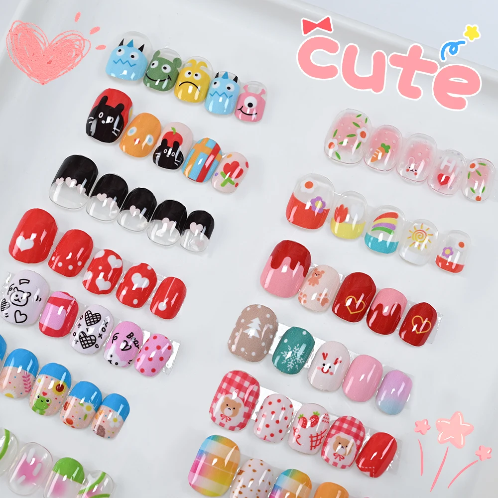 16 puntas de pegatinas de esmalte de uñas de dibujos animados, diseño de corazón, conejo, oso, monstruo, sin hornear, pegatinas para envolver decoración de uñas, pegatina colorida para uñas