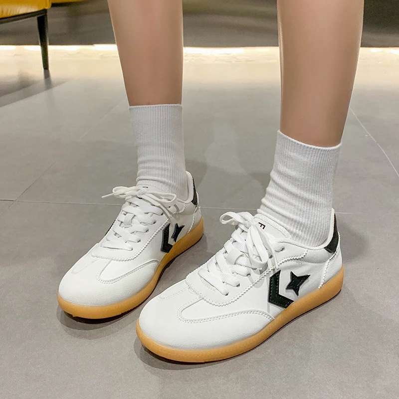 Couple Fashion Men Women Sneaker Suede Leather Shoes Women Casual Footwear Zapatillas Mujer Light Flat Shoes Ladies Plus Size 43