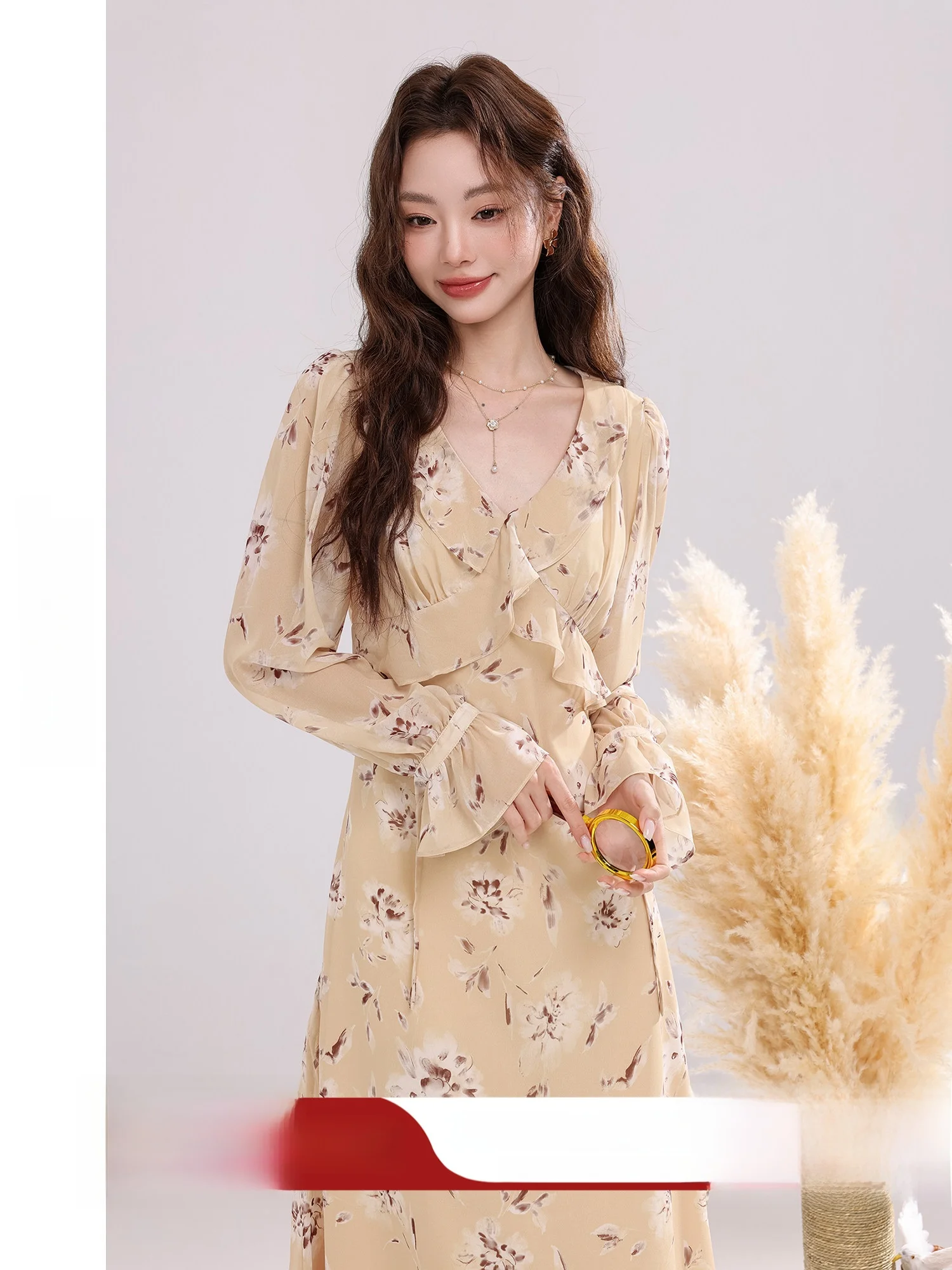 

Early Autumn New Arrival Qipao Style Dress with Lace Hemline French Style High Waist Long Sleeve Floral Print A-Lin...