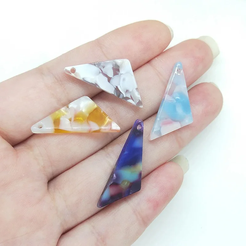 2021 موضة 6 قطع 27 مللي متر جودة عالية مثلث حمض الخليك الراتنج السلس دلايات المعلقات DIY بها بنفسك القرط مجوهرات اكسسوارات