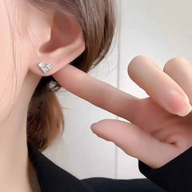 New in 925 Sterling Silver Heart Zircon Stud Earrings For Women High Quality  Wedding Luxury Jewelry Accessories Jewellery