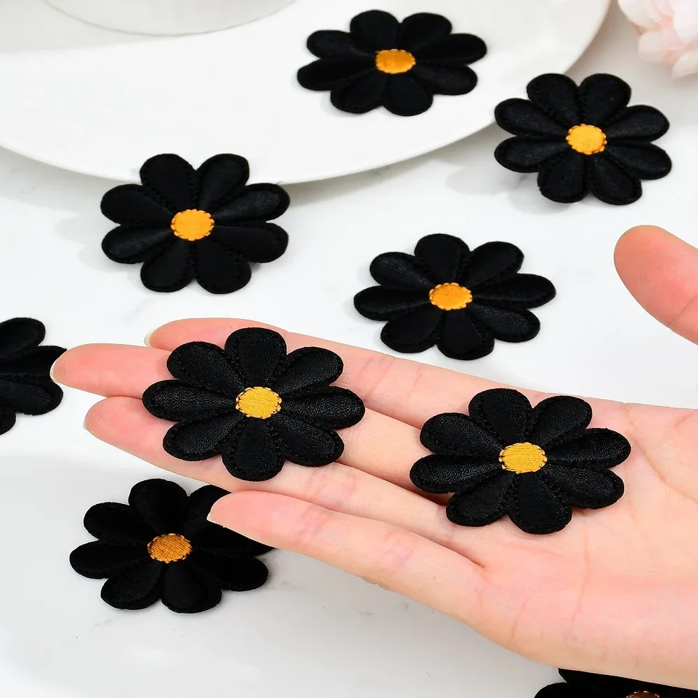 10pcs，White, black little Daisy cloth patch cartoon little chrysanthemum patch hand ledger diy accessories