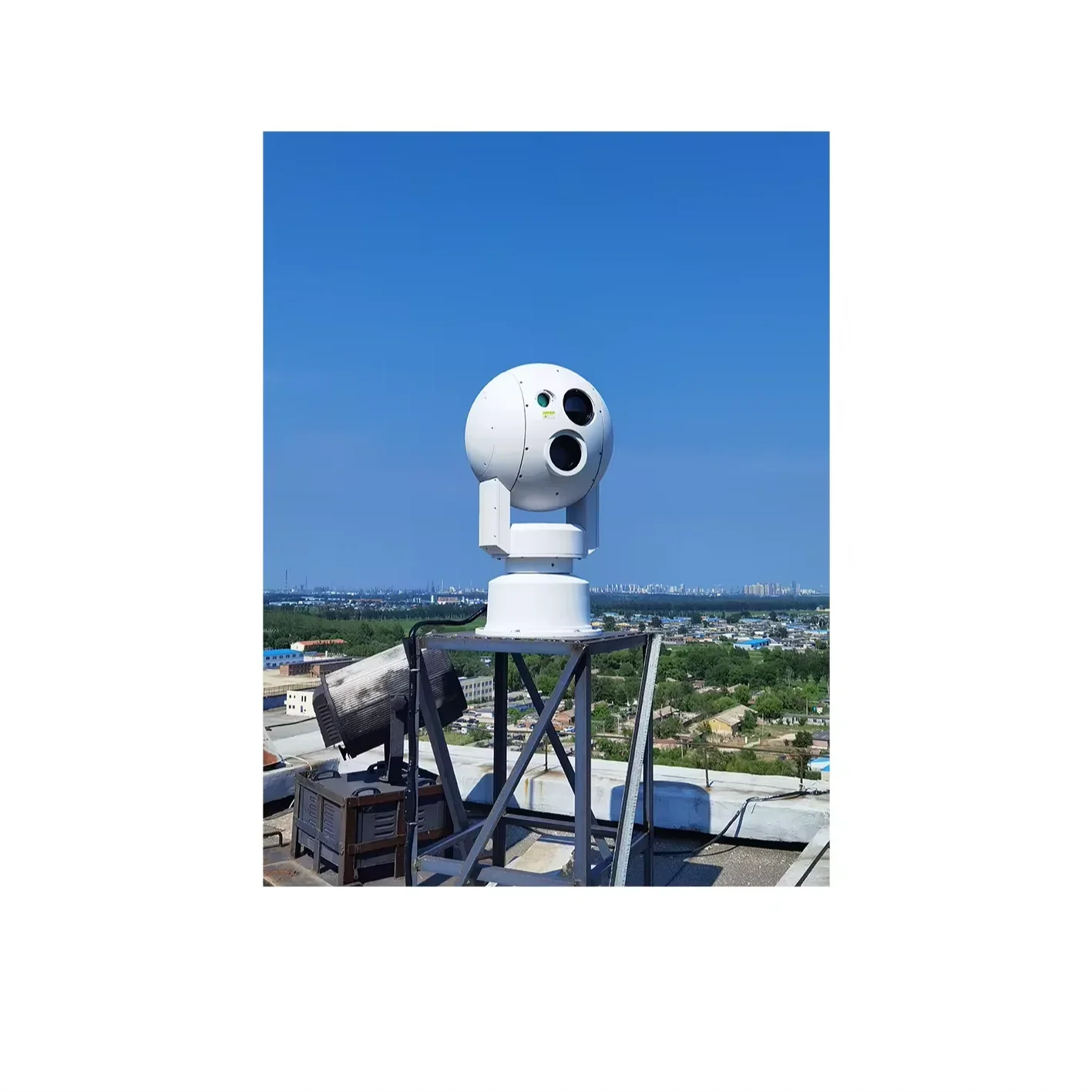 Long-distance High-altitude Observation of The City, Long-focus Surveillance Camera Through Fog Day and Night