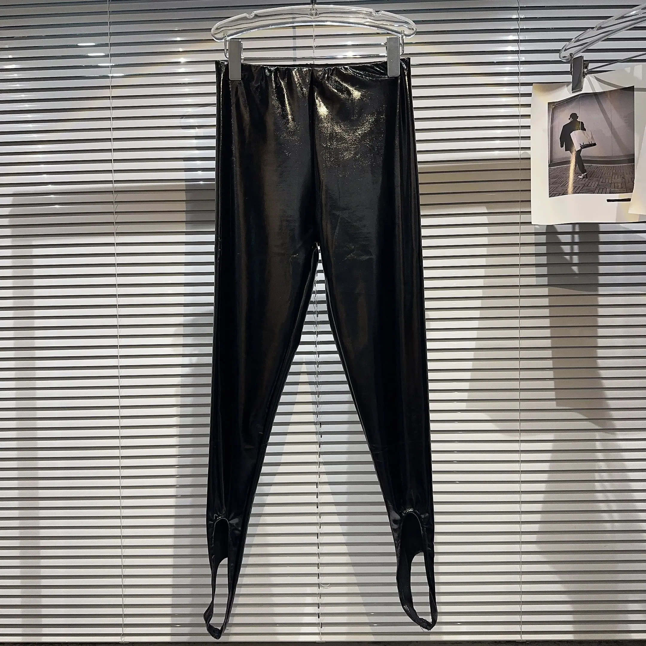 ini Leggings in pelle 2023 Autunno New Sle Street Faion Nightclub Calzature da donna sexy Pantaloni lunghi Design sottile Strato base