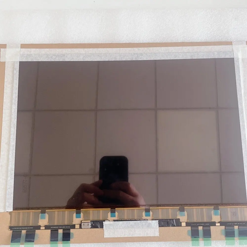 

The A2442 LCD screen For Macbook