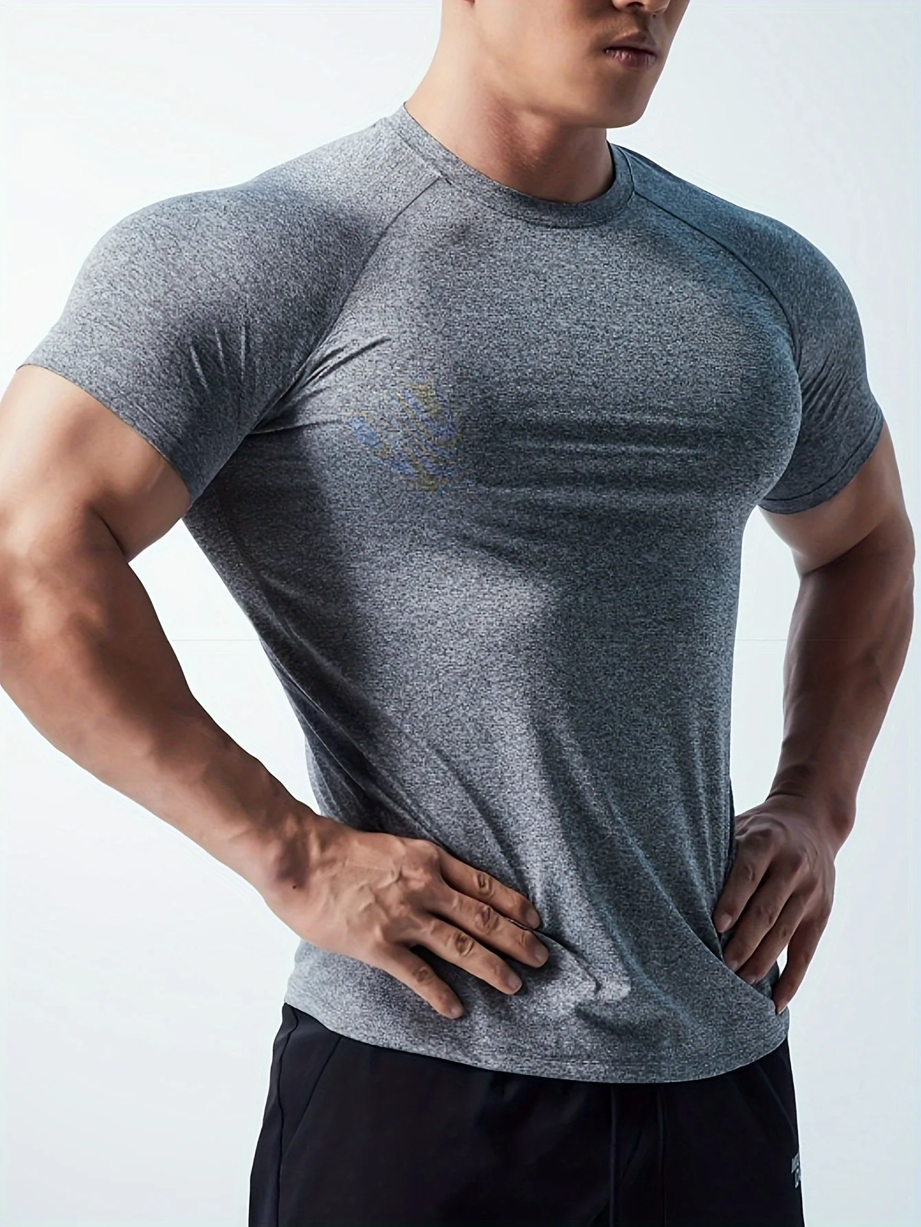 2026 New Summer Men's Quick Dry Raglan T-Shirt Slim Fit Short Sleeve Breathable Gym Workout Fitness Running Casual Athletic Tops