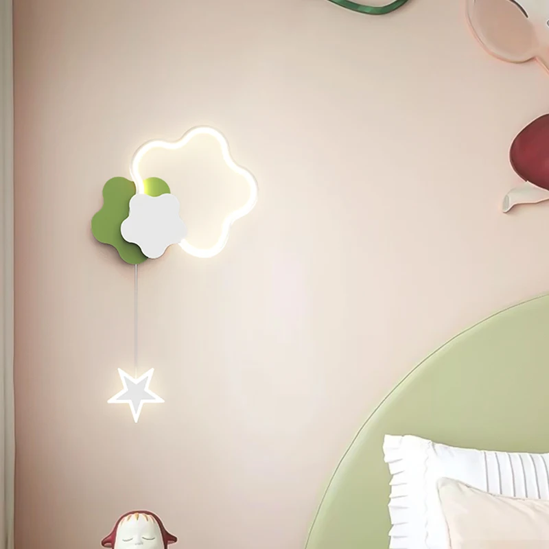 Applique murale LED de style vert, série de dessins animés, lampe de chevet pour chambre d'enfant, étoiles et lune modernes, luminaires d'intérieur, nouveau, 2023