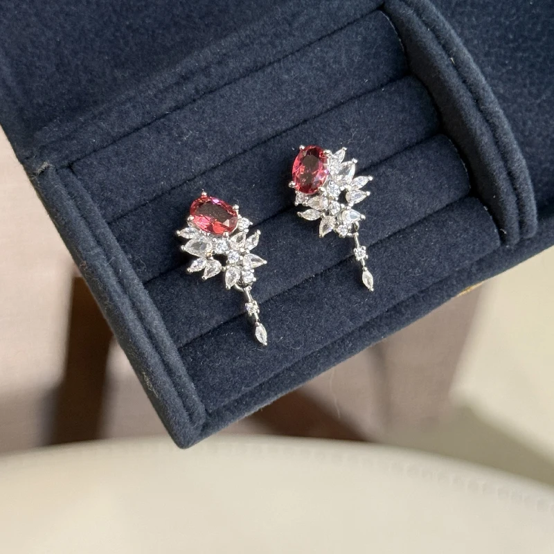 

Classic Luxury inlay Diamonds Ruby earrings for women with Flower Design Ladies' Dinner Tassel earings stud Party Jewelry Gifts
