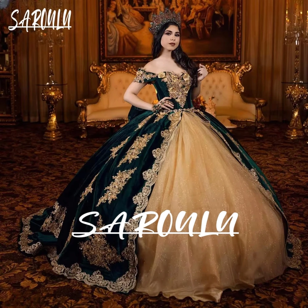 

Emerald Green Appliques 2026 Quinceanera Dress Velvet Ball Gown Sweetheart Neckline Luxurious Customized Vestidos De Novia