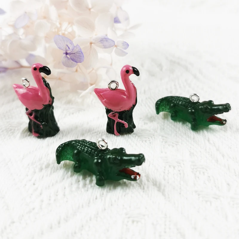 

MuhNa 10pcs/pack 3D Crocodile Flamingo Resin Charms Cute Earring Bracelet Pendants DIY Jewelry Making Bulk Wholesale