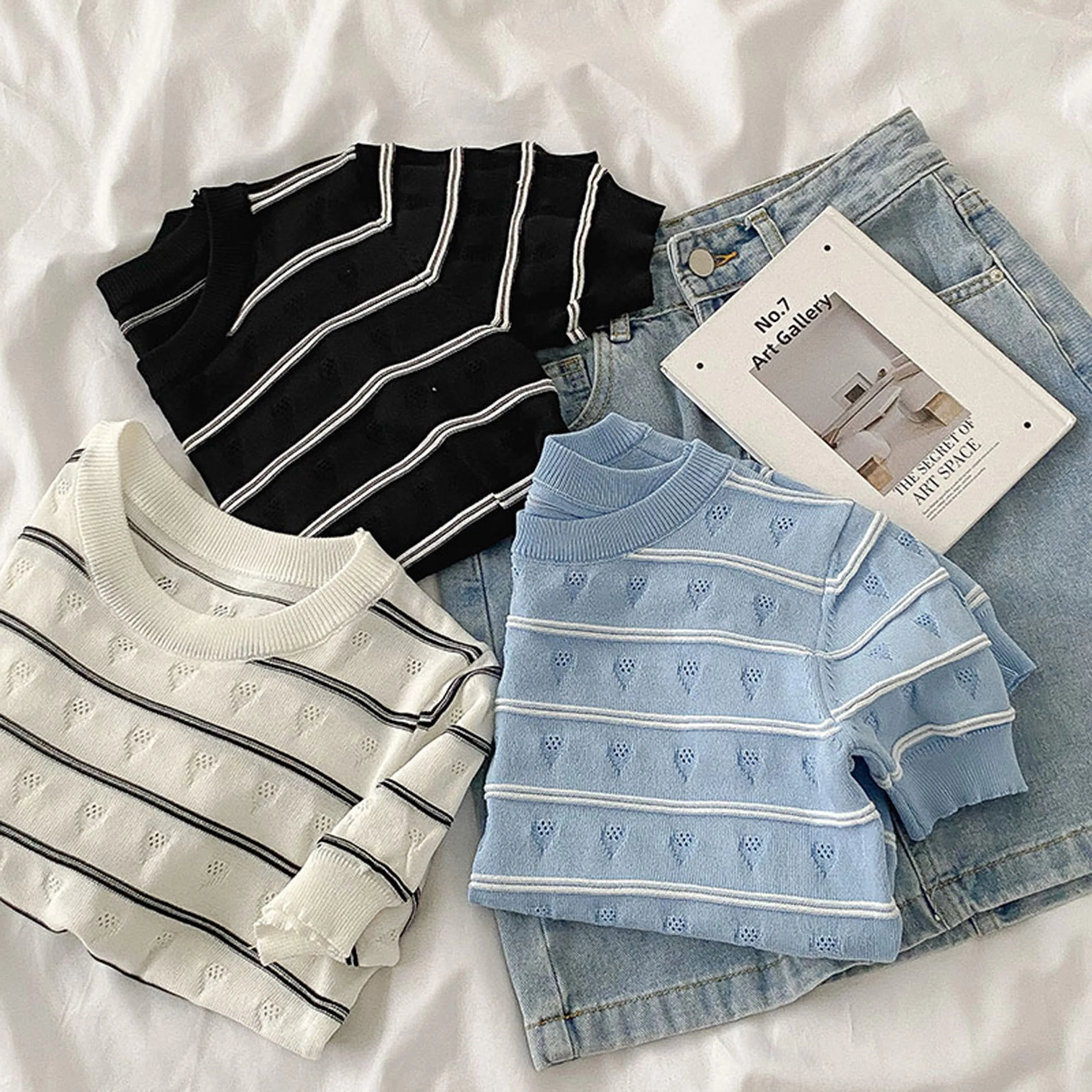 Vintage Stripe Knitted T-Shirt Women\'s 2023 Spring Summer New Fashion All-matched O- Neck Short Sleeve Slim Short Shirt Tops