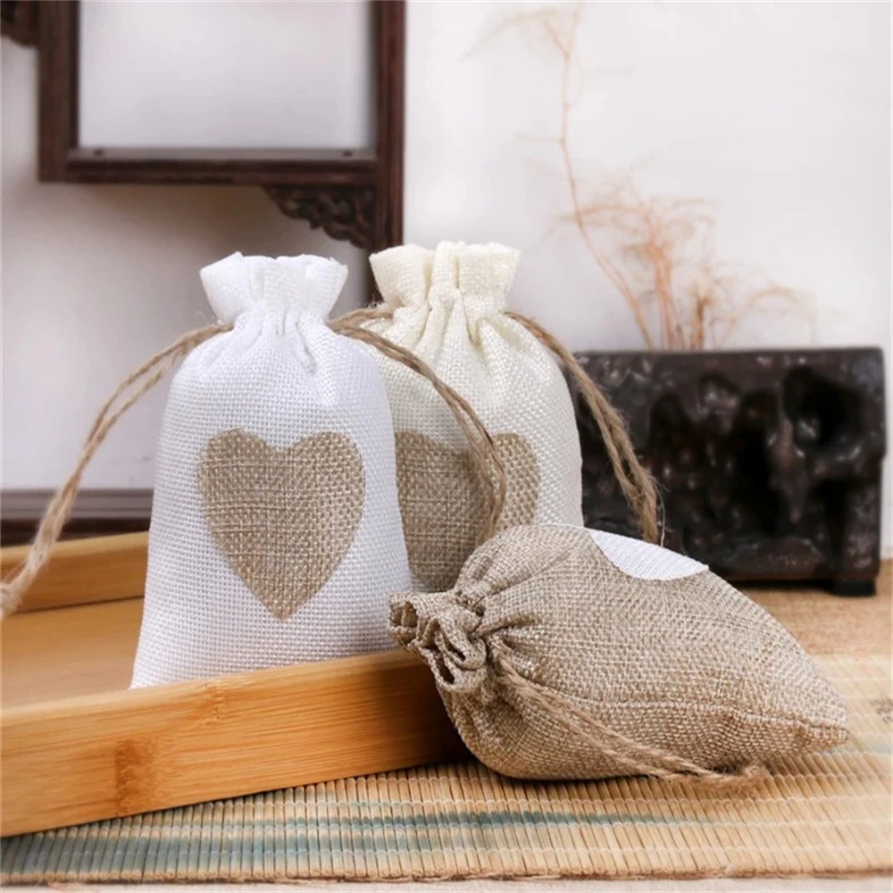 50 Pcs/Lot Heart Shape Jute Drawstring Bags 10x14cm Jewelry Small Pouches Wedding Christmas Gift Package Pocket