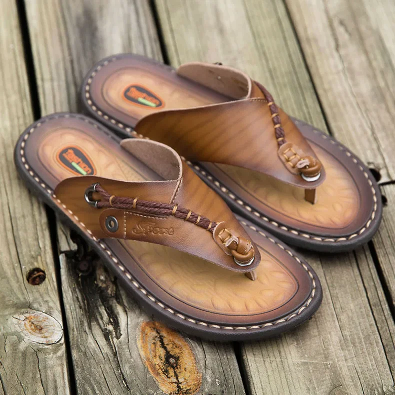 2024 New Summer Handmade Leather Slippers Trendy Fashion Men\'s Flip-flops Outdoor Breathable Comfortable Men and Simple Sandals