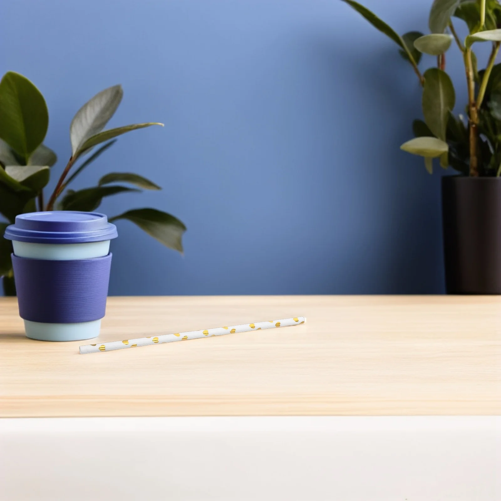 

200Pcs Gold Foil Heart Paper Straws 7.74x0.24 Disposable Valentine Drinking Straws Party Drink Decorations Tea Coffee Juice