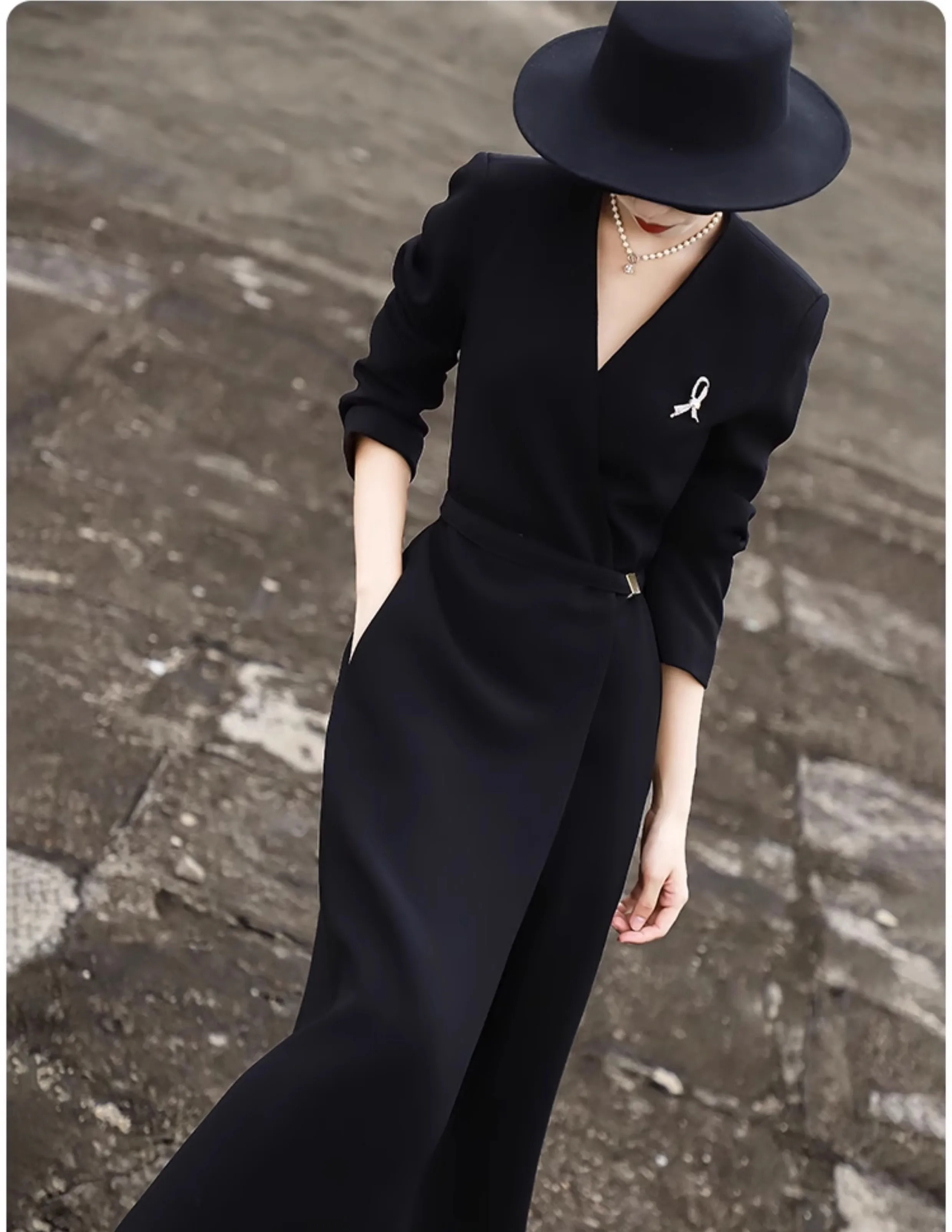 

Black Suit Dress For Women'S 2023 Autumn/Winter New High-End V-Neck Acetic Acid Temperament Slim Fit Dress