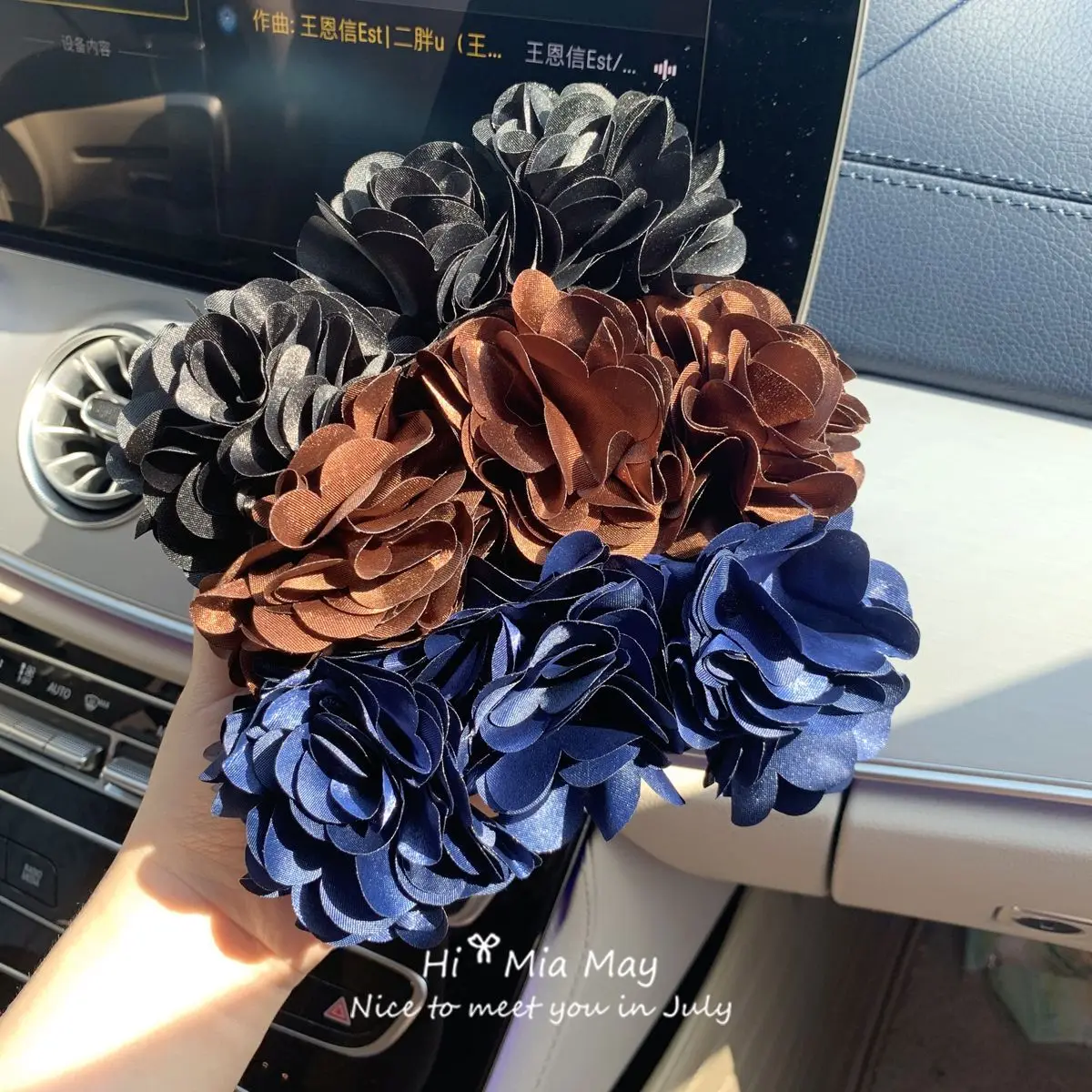 كلاين الأزرق مشبك شعر الياقوت الأزرق زهرة الموز كليب للنساء كبير المخملية Scrunchies إكسسوارات الشعر الأنيقة للشعر الكثيف