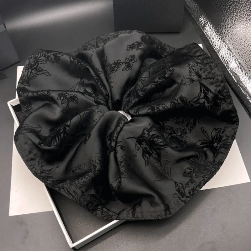 

Retro Fashion Embroidered Large Intestine Hairband Satin Velvet High Grade Hair Rope Head Rope Female Adult Hair Bundle