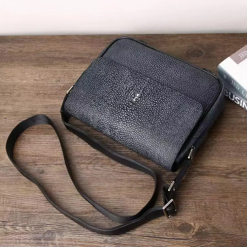 

2026 New Luxury Men Handbags Pearl Fish Pattern Cow Genuine Leather Male Shoulder Bag Real Leather Crossbody Bag Messenger Bags