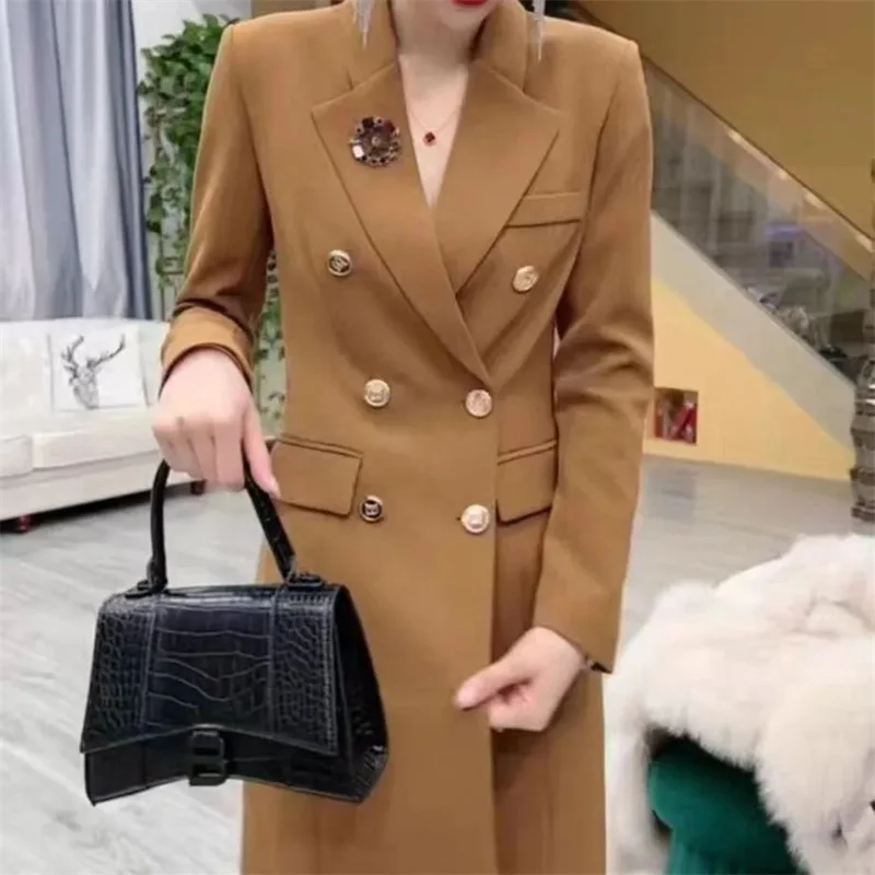 Abito Blazer professionale di fascia alta per le donne In primavera e autunno 2023 nuova tendenza del vestito Trench sottile a maniche lunghe bianco