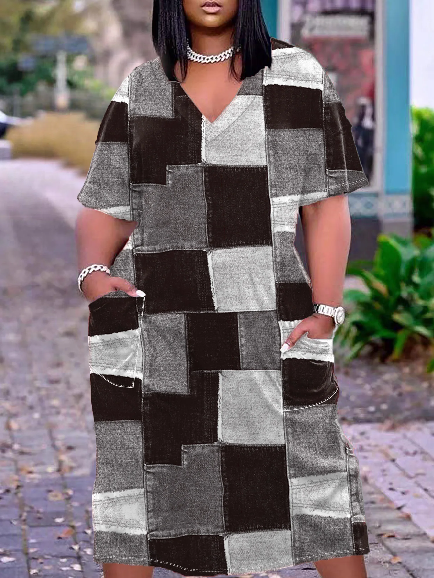 

Women's Plus Size V-Neck Nightgown