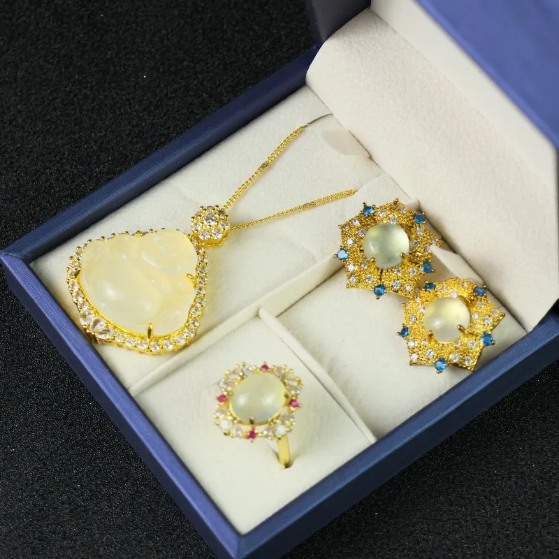 

Изысканный модный темперамент, комплект из трех предметов Будды Гун в этническом стиле