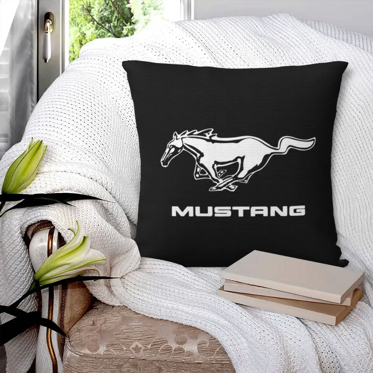 Juste de coussin en polyester avec logo Ford Mustang, taie d'oreiller carrée, jeté confortable, décoration d'intérieur, chambre à coucher