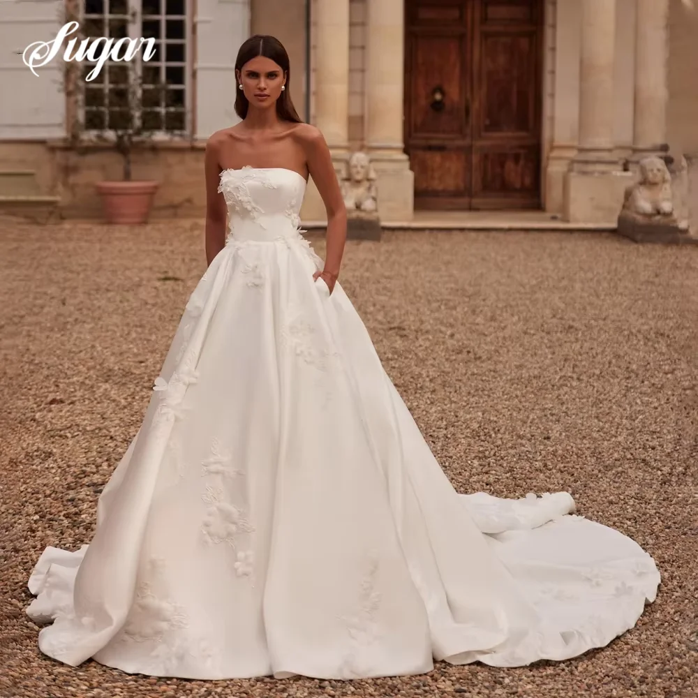 Vintage Sleeveless Wedding Dresses Bridal Gown with Flowers Strapless Applique Engagement Party Robe De Mariee Plus Customised