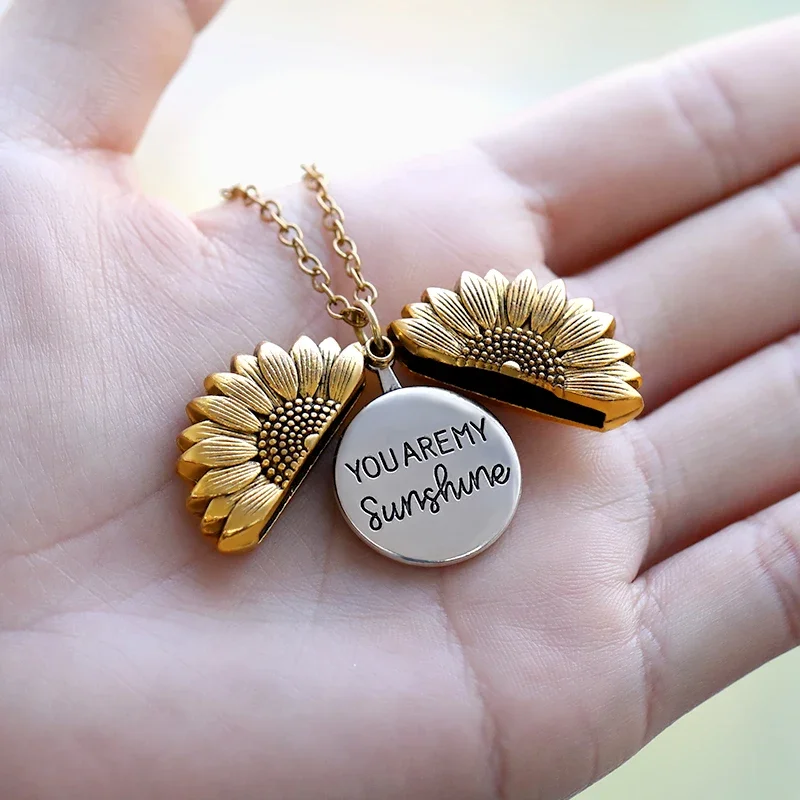 2020 New Women Multicolor Necklace Love Gift Sunflower Pendant Custom Sunshine Necklace