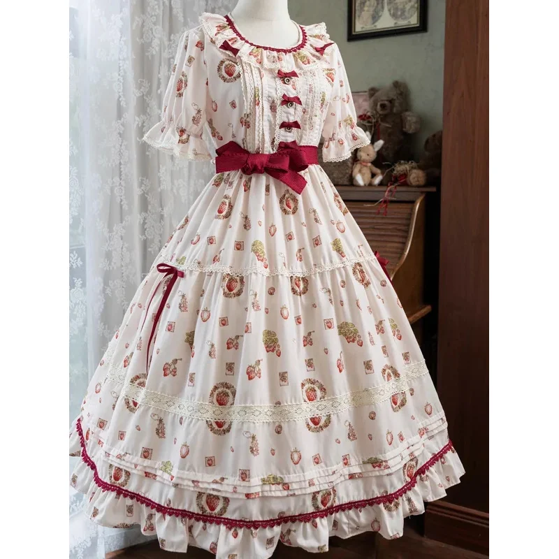 เดรสโลลิต้าทรงเอไลน์พิมพ์ลายสไตล์ญี่ปุ่นย้อนยุคหรูหรา แต่งระบาย คอทรงกลม แขนสั้น เอวสูง แต่งเชือกผูกโบว์ทรงเข้ารูป รุ่น 202