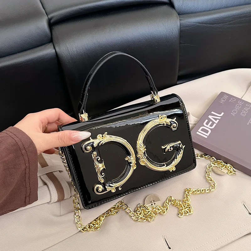 

Chic Chain Strap Crossbody Bag, Women's Top Handle Shoulder Purse, Runway Day to Night Tote, Casual Sling Bag Minimalist Leather