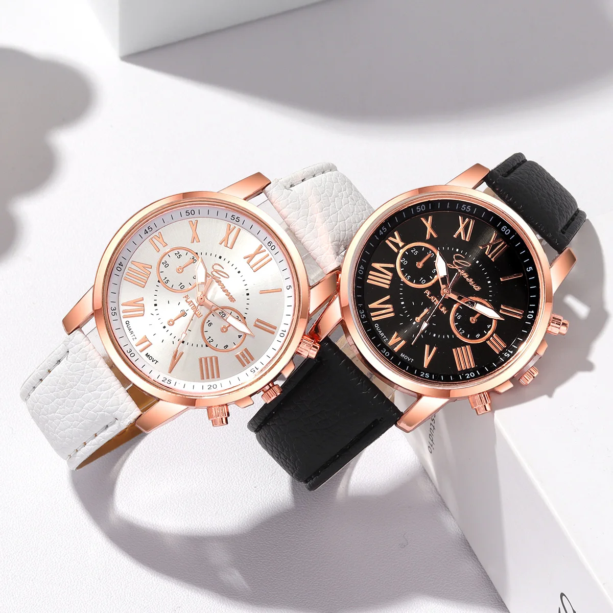 4pcs fashion trend versatile men\'s and women\'s quartz watches paired with heart-shaped necklaces couple watch set