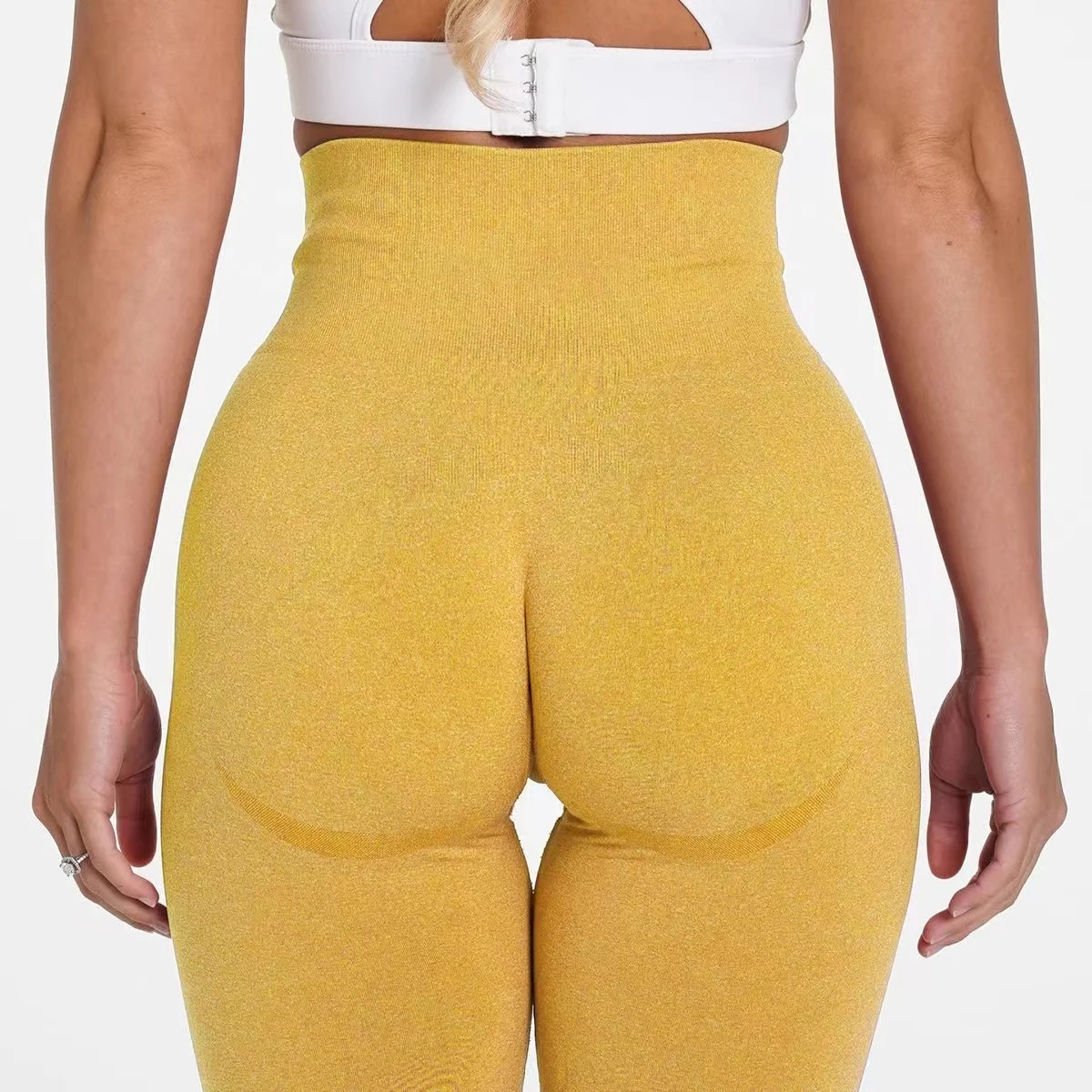 Peach Buttocks Fitness Leggings Women\'s Gym Sports Tight Running Shorts Hip Three-point Pants High Waist Seamless Yoga Shorts