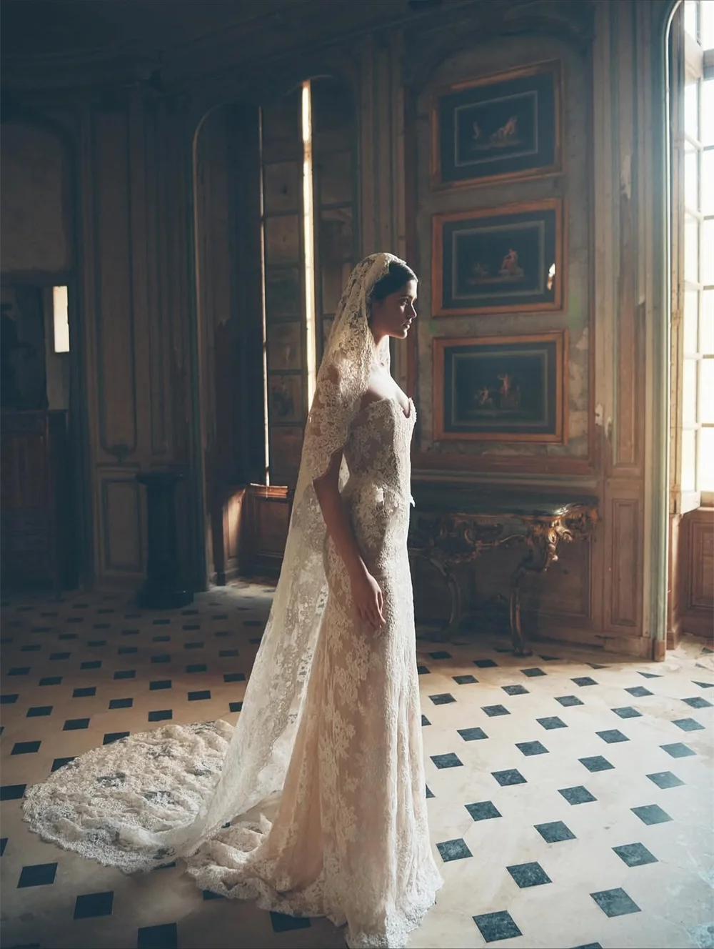 Aangepaste strapless liefje kant zeemeermin trouwjurk fit flare vloerlengte jurk met trein voor bruid formele bruidskleding