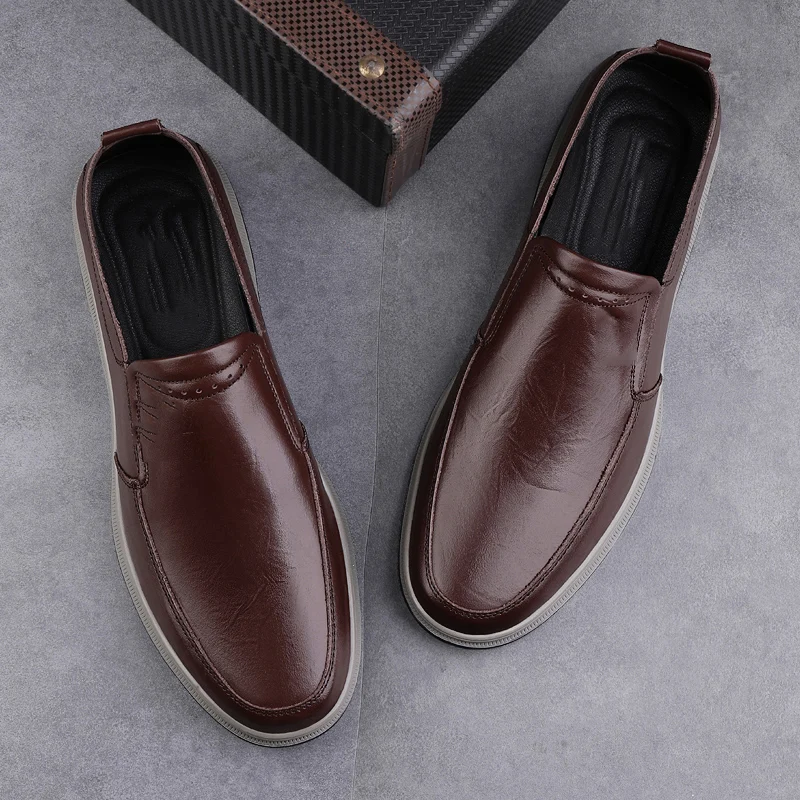 

Men Autumn New Thick Soled Business Casual Loafers Breathable Soft Soled Soft Faced Gentlemen's High-end Fashionable Lazy Shoes
