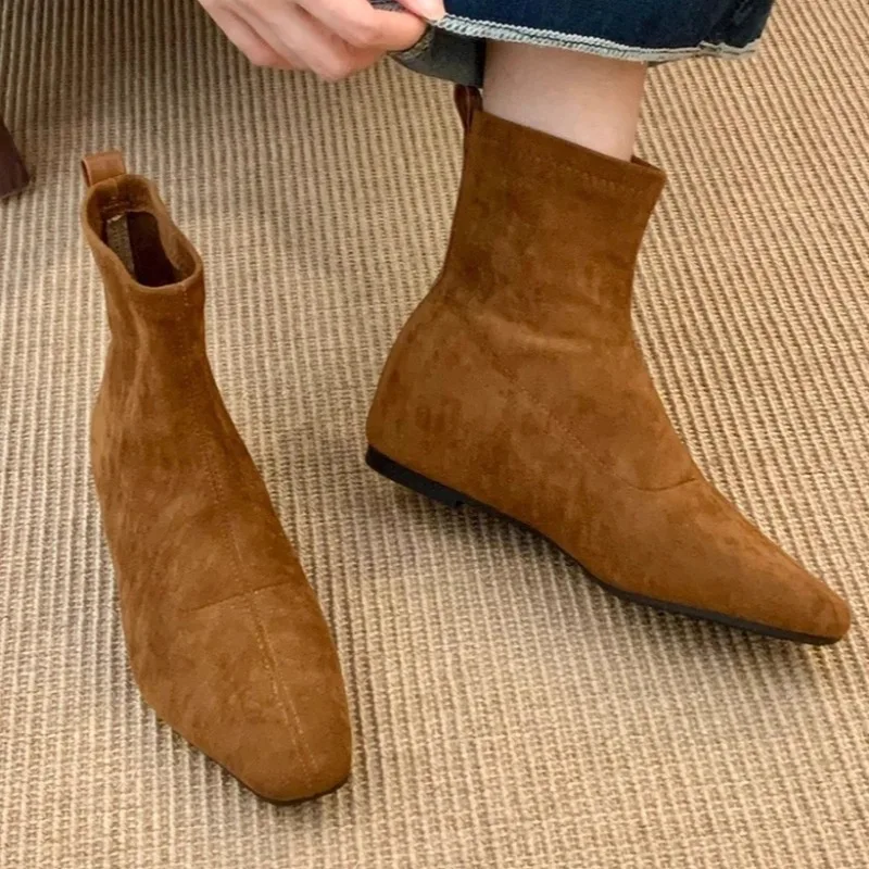 العلامة التجارية مصمم 2025 الخريف جديد كلاسيكي بلون أحذية بوت قصيرة اليومية المنزل مكتب التسوق خفيفة الوزن تشيلسي الأحذية بوتاس موهير